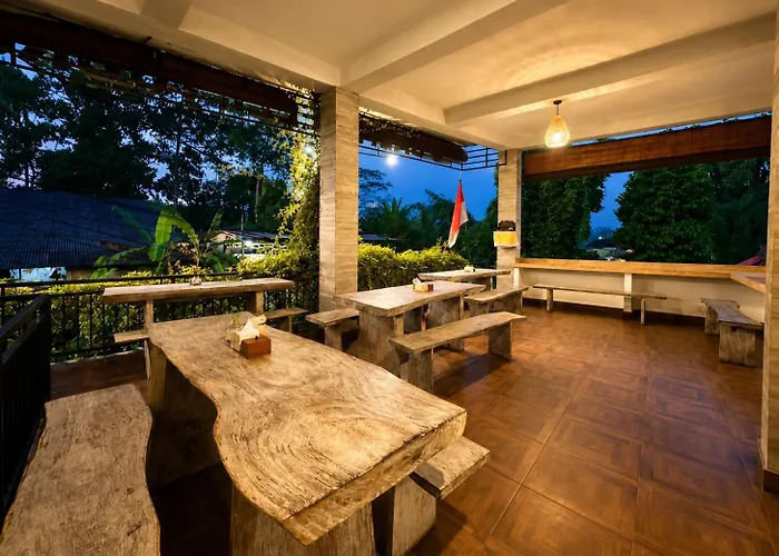 Bali Breeze Hostal *